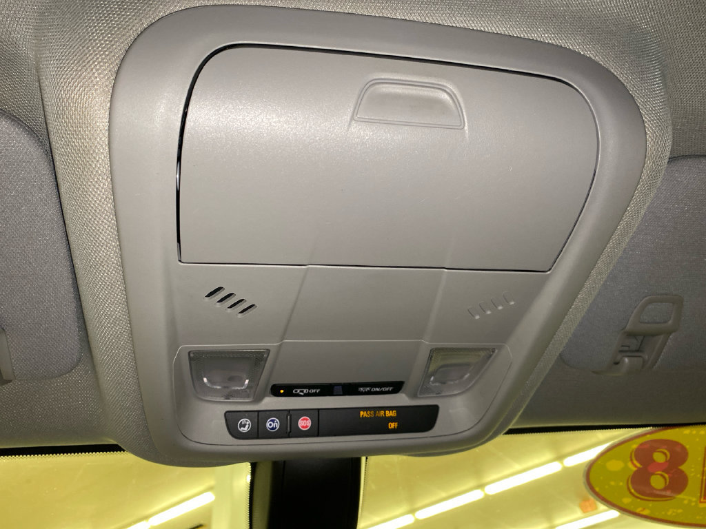 Used 2018 Chevrolet Equinox LT FWD image 22