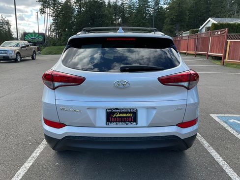 Used 2017 Hyundai Tucson SE Plus image 4