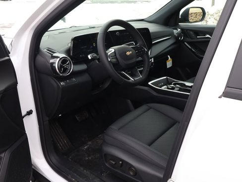 New 2026 Chevrolet Equinox LT w/ Convenience Package II image 13