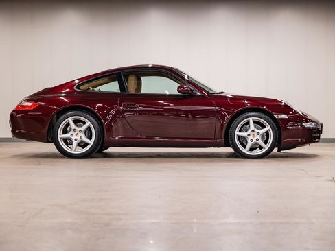 Used 2005 Porsche 911 Carrera RWD image 40