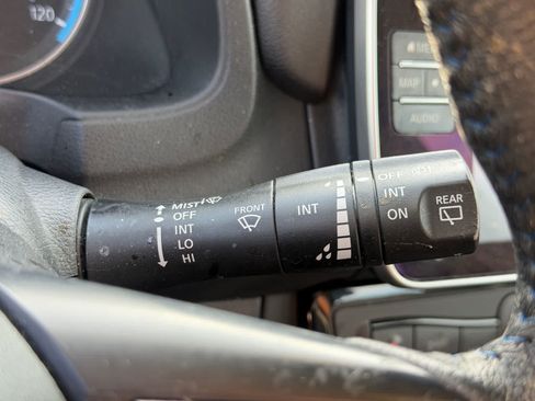 Certified 2022 Nissan Leaf SV Plus FWD image 16