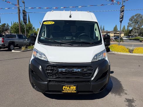 Used 2024 RAM ProMaster 3500 FWD image 3
