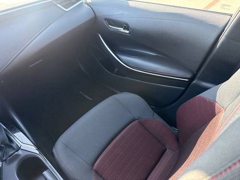 Used 2025 Toyota Corolla SE FWD image 14