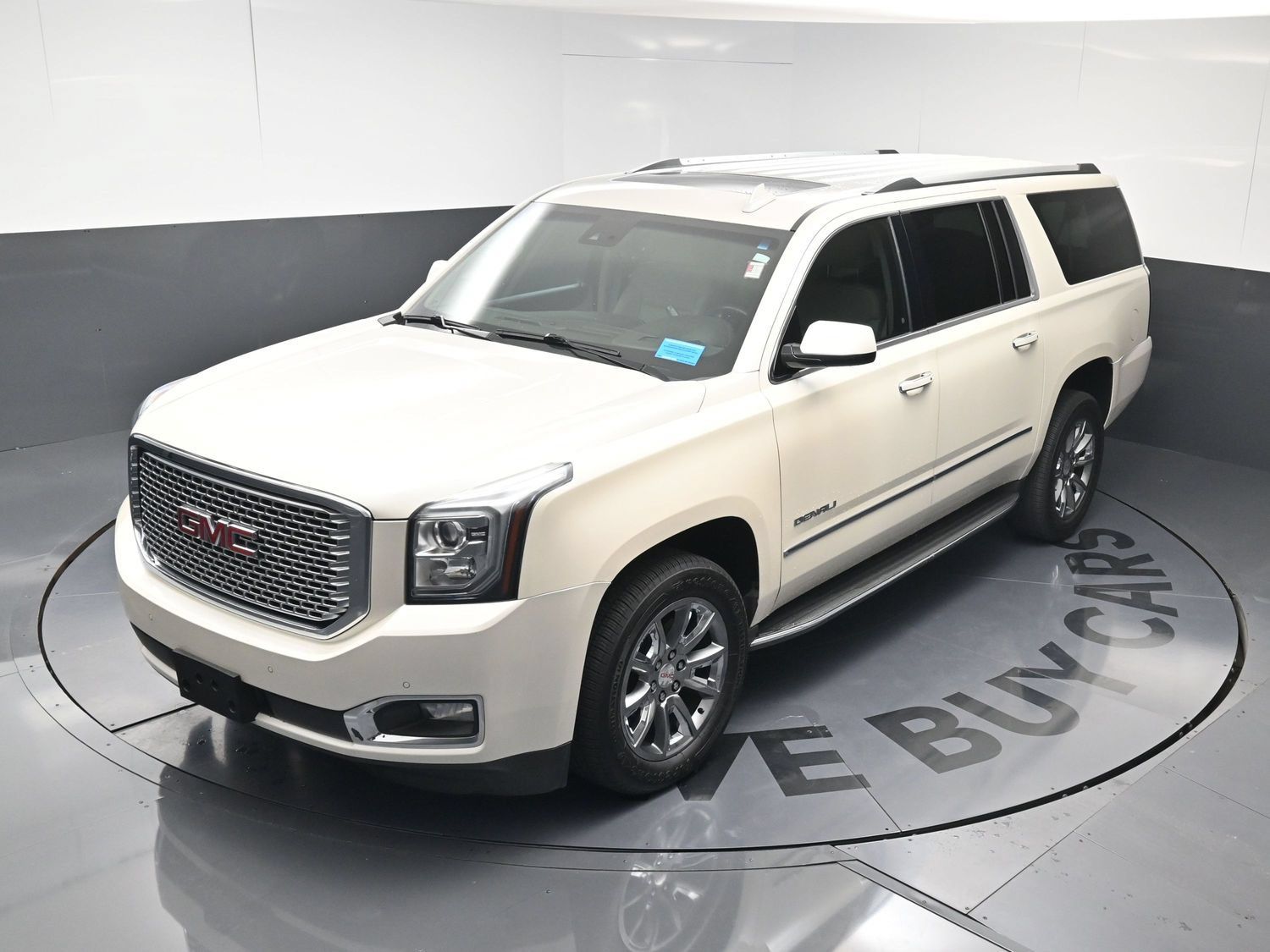 Used 2015 GMC Yukon XL Denali w/ Open Road Package AWD/4WD image 21
