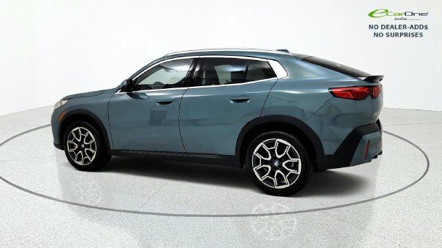 Used 2026 BMW X2 xDrive28i AWD/4WD image 5