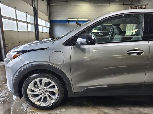 New 2027 Chevrolet Bolt LT FWD image 17