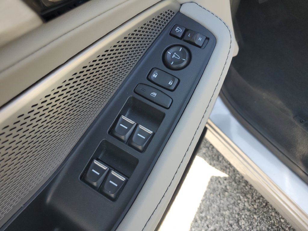 Certified 2024 Acura MDX w/ Technology Package FWD image 20