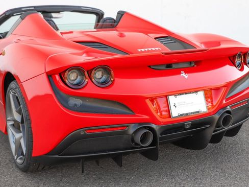 Certified 2022 Ferrari F8 Tributo RWD image 49