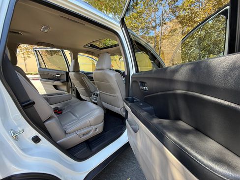 Used 2018 Honda Pilot EX-L image 22