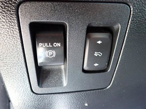 Used 2019 Ford F150 Lariat RWD image 18