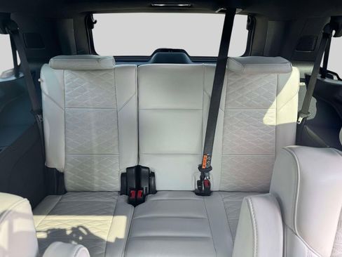 Used 2025 Cadillac Escalade Sport Platinum w/ LPO, Floor Liner Package AWD/4WD image 12