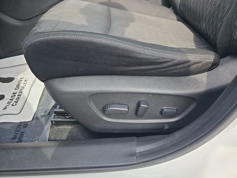 Used 2020 Nissan Rogue SV w/ Premium Package AWD/4WD image 25