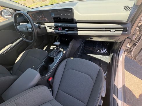 Certified 2025 Kia K4 FWD image 11