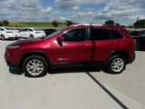 Used 2016 Jeep Cherokee Latitude image 6