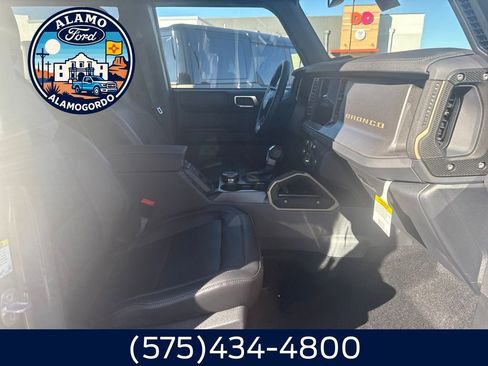 New 2025 Ford Bronco Badlands image 18