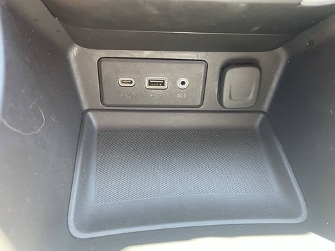 Used 2024 GMC Terrain SLE w/ Driver Convenience Package AWD/4WD image 23
