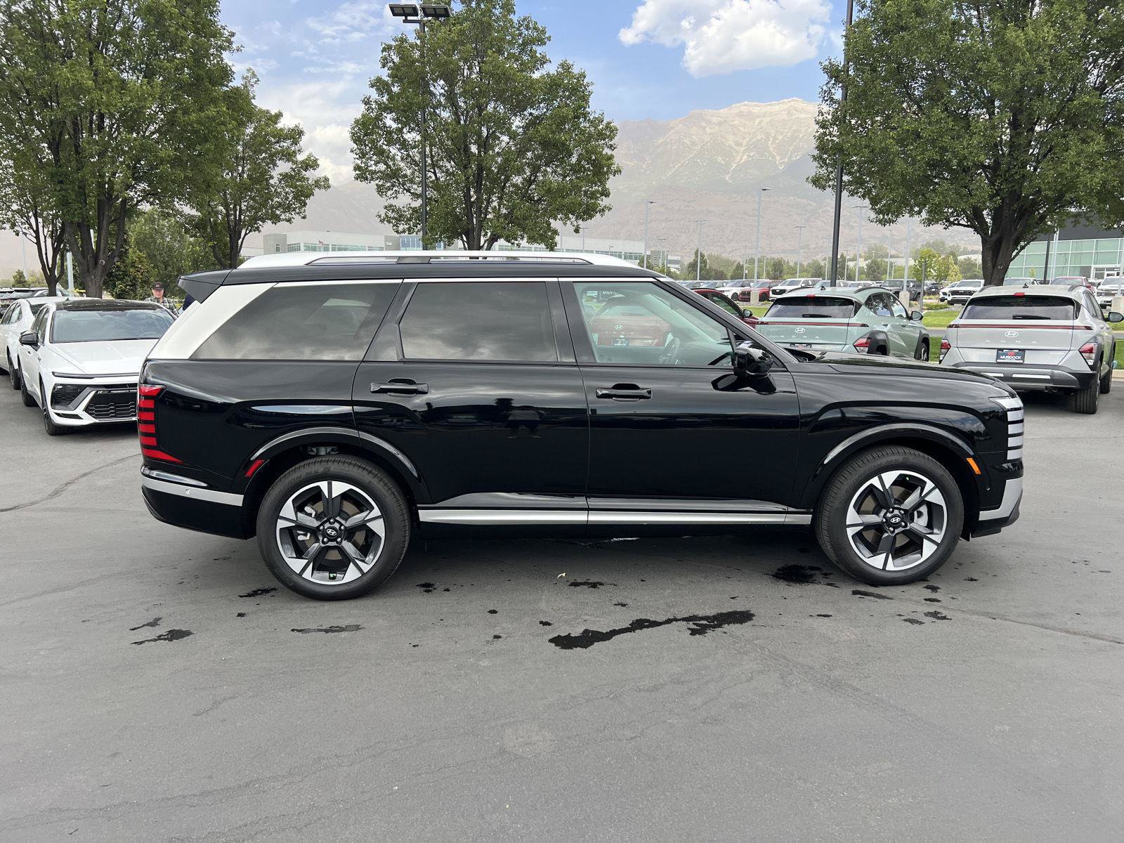 Certified 2026 Hyundai Palisade Limited AWD/4WD image 15
