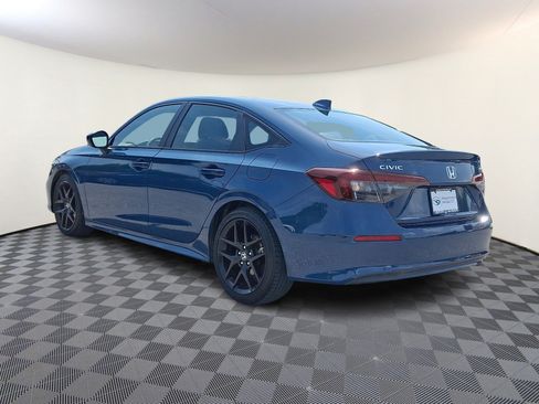Used 2025 Honda Civic Sport image 4
