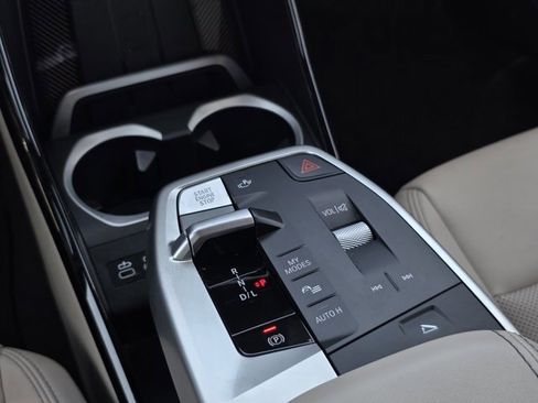 Used 2025 BMW X2 xDrive28i image 21