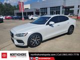 Used 2020 Volvo S60 T5 Momentum image 1
