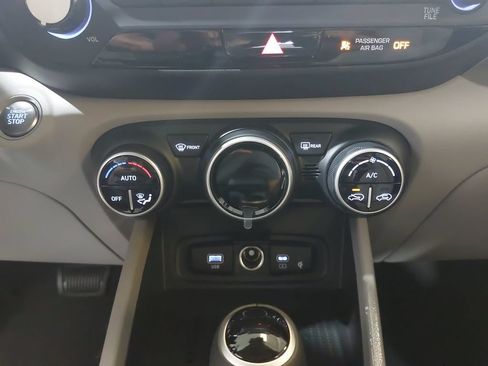 New 2026 Hyundai Venue SEL FWD image 25