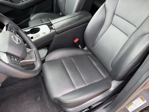 Used 2026 Nissan Rogue SL FWD image 37