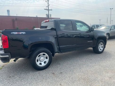 Used 2022 Chevrolet Colorado W/T AWD/4WD image 13