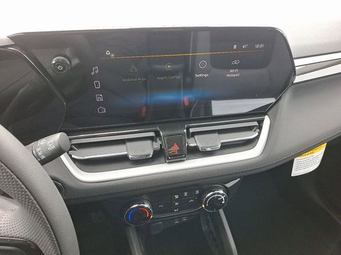 New 2026 Chevrolet TrailBlazer LT w/ Driver Confidence Package image 8