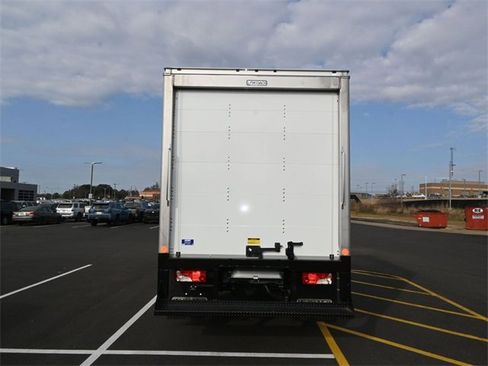 Used 2023 Mercedes-Benz Sprinter 4500 image 6