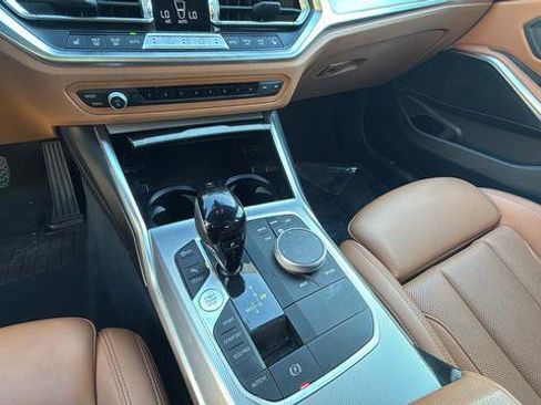 Used 2022 BMW 330i Sedan w/ Driving Assistance Package image 18