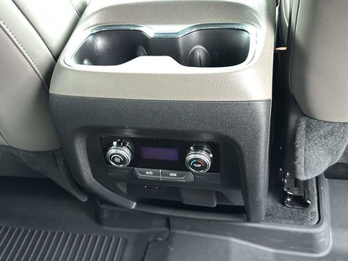 New 2025 GMC Acadia Elevation w/ Elevation Premium Package image 24