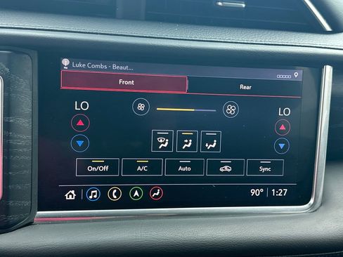 Used 2021 GMC Yukon XL Denali w/ Denali Premium Package RWD image 31