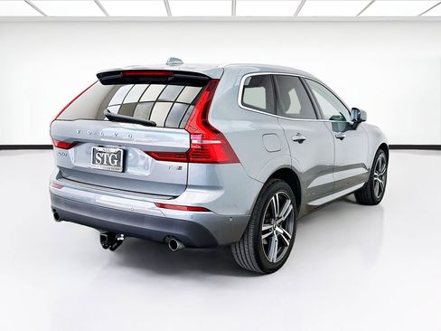 Used 2019 Volvo XC60 T5 Momentum w/ Premium Package AWD/4WD image 4