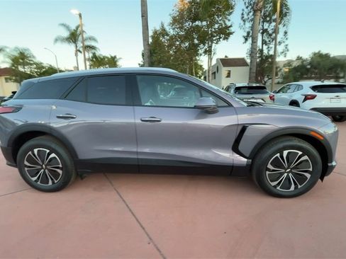 New 2026 Chevrolet Blazer EV LT image 9