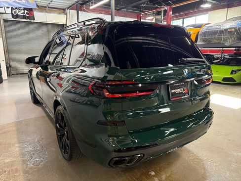 Used 2024 BMW X7 M60i w/ M Sport Professional Package AWD/4WD image 9