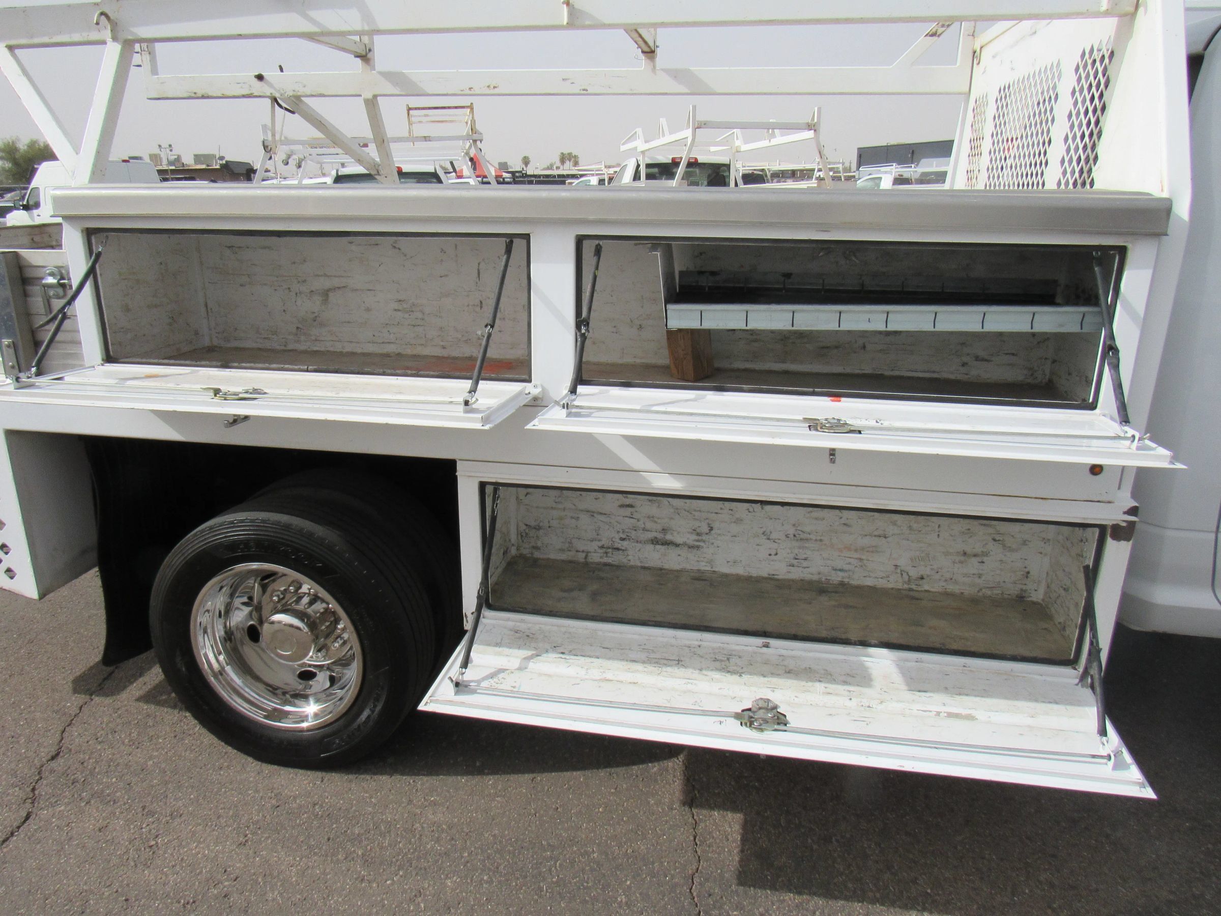 Used 2020 RAM 5500 Tradesman RWD image 18