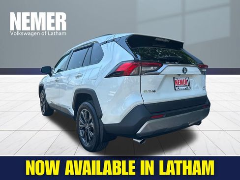 Used 2022 Toyota RAV4 Limited AWD/4WD image 2