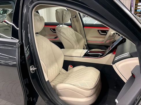 Certified 2025 Mercedes-Benz S 580e 4MATIC Sedan image 7