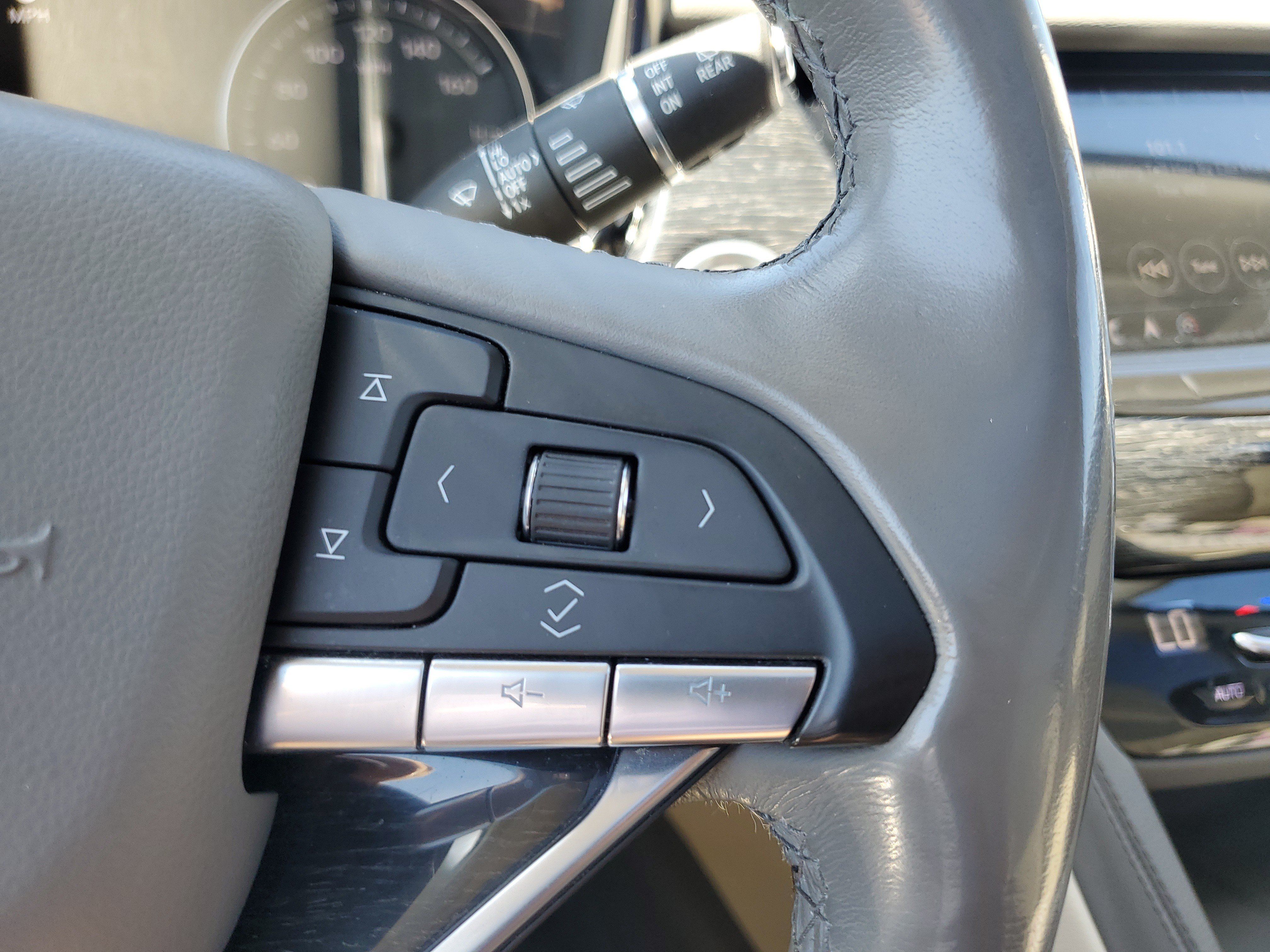 Used 2021 Cadillac XT6 Premium Luxury FWD image 23
