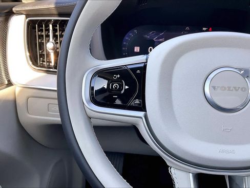 New 2026 Volvo XC60 T8 Ultra w/ Protection Package Premier image 17