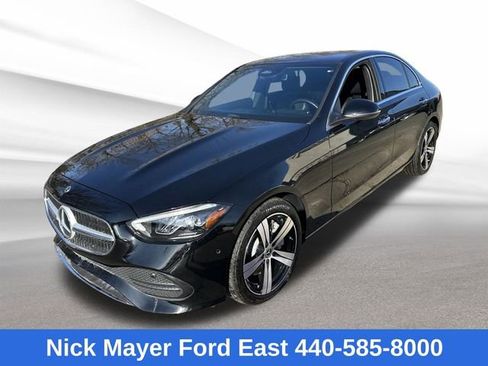 Used 2025 Mercedes-Benz C 300 4MATIC Sedan image 3