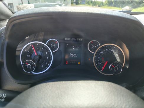 Certified 2025 RAM 2500 Big Horn AWD/4WD image 25