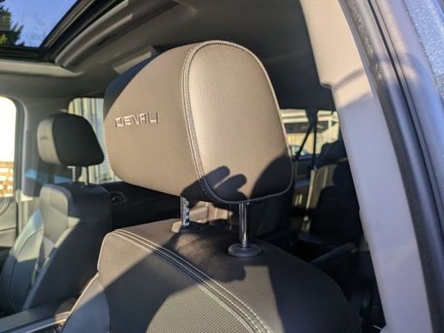 Used 2019 GMC Yukon XL Denali w/ Denali Ultimate Package image 14