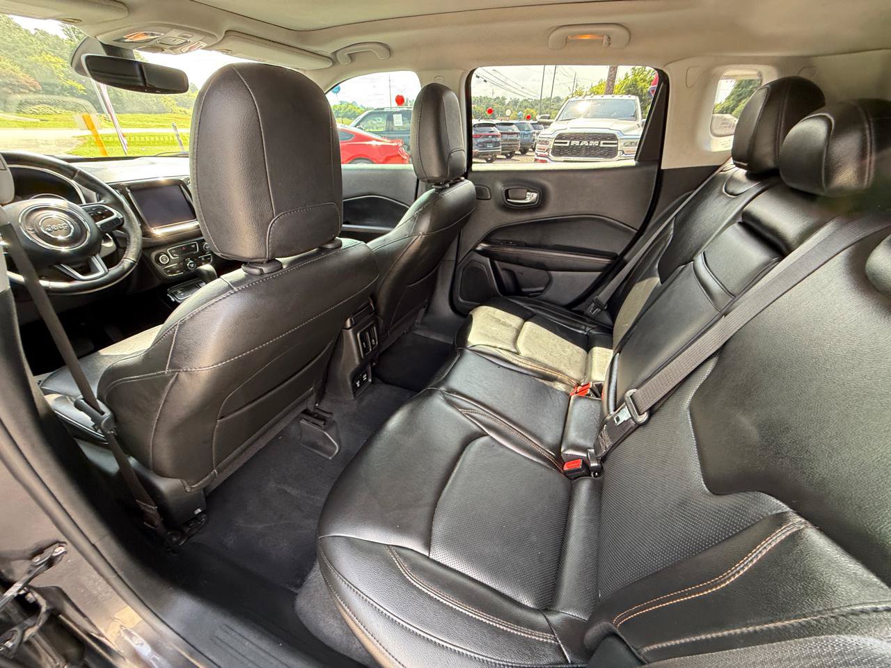Used 2018 Jeep Compass Limited w/ Navigation Group FWD image 28