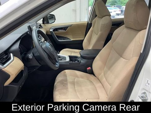 Used 2019 Toyota RAV4 XLE AWD/4WD image 11