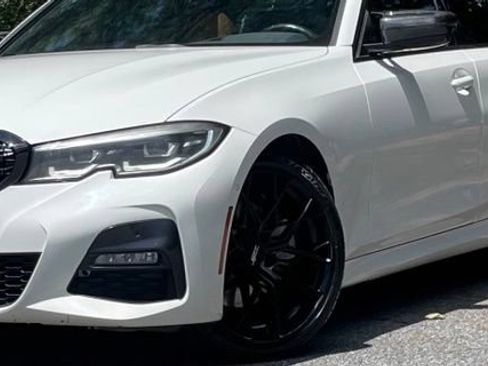 Used 2021 BMW 330i Sedan w/ M Sport Package RWD image 2