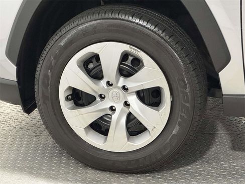 Used 2023 Toyota RAV4 LE image 9