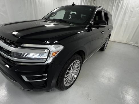 Used 2023 Ford Expedition Limited AWD/4WD image 7