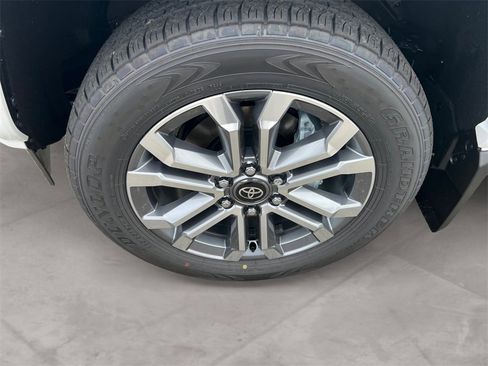 New 2025 Toyota 4Runner Limited image 14