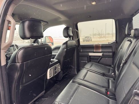 Used 2015 Ford F150 Lariat image 28